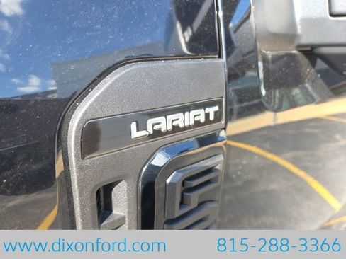New 2026 Ford F250 Lariat w/ Black Appearance Package image 9