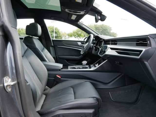 Used 2022 Audi RS 7 Sportback AWD/4WD image 13