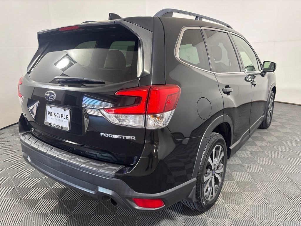 Used 2020 Subaru Forester Limited AWD/4WD image 5