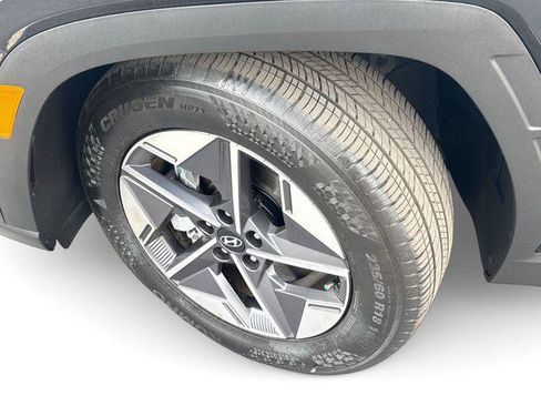 Used 2026 Hyundai Tucson SEL Plus FWD image 18