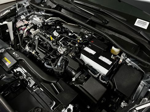 Certified 2024 Toyota Corolla Cross LE image 11