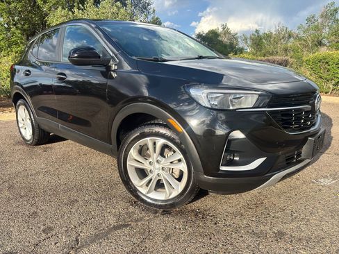 Used 2023 Buick Encore GX Preferred w/ Cold Weather Comfort Package AWD/4WD image 3