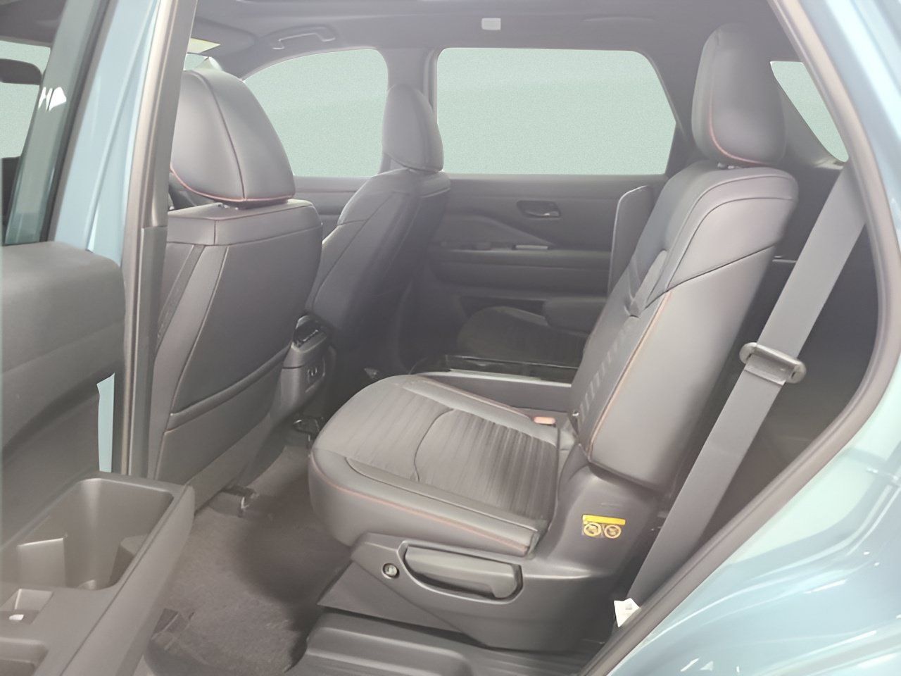 Used 2026 Nissan Pathfinder Rock Creek w/ Rock Creek Premium Package AWD/4WD image 18