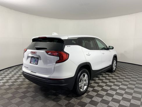 Used 2020 GMC Terrain SLE image 4