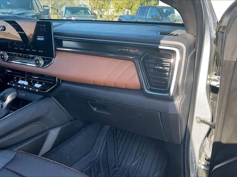 Certified 2024 GMC Canyon AT4 w/ AT4 Premium Package image 18