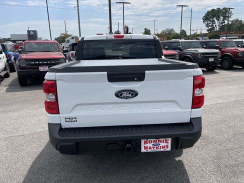 New 2025 Ford Maverick XLT w/ XLT Luxury Package image 4