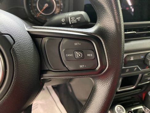 Used 2024 Jeep Wrangler Sport image 23