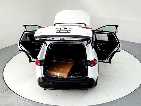 Certified 2023 Toyota RAV4 XLE w/ Convenience Package AWD/4WD image 26