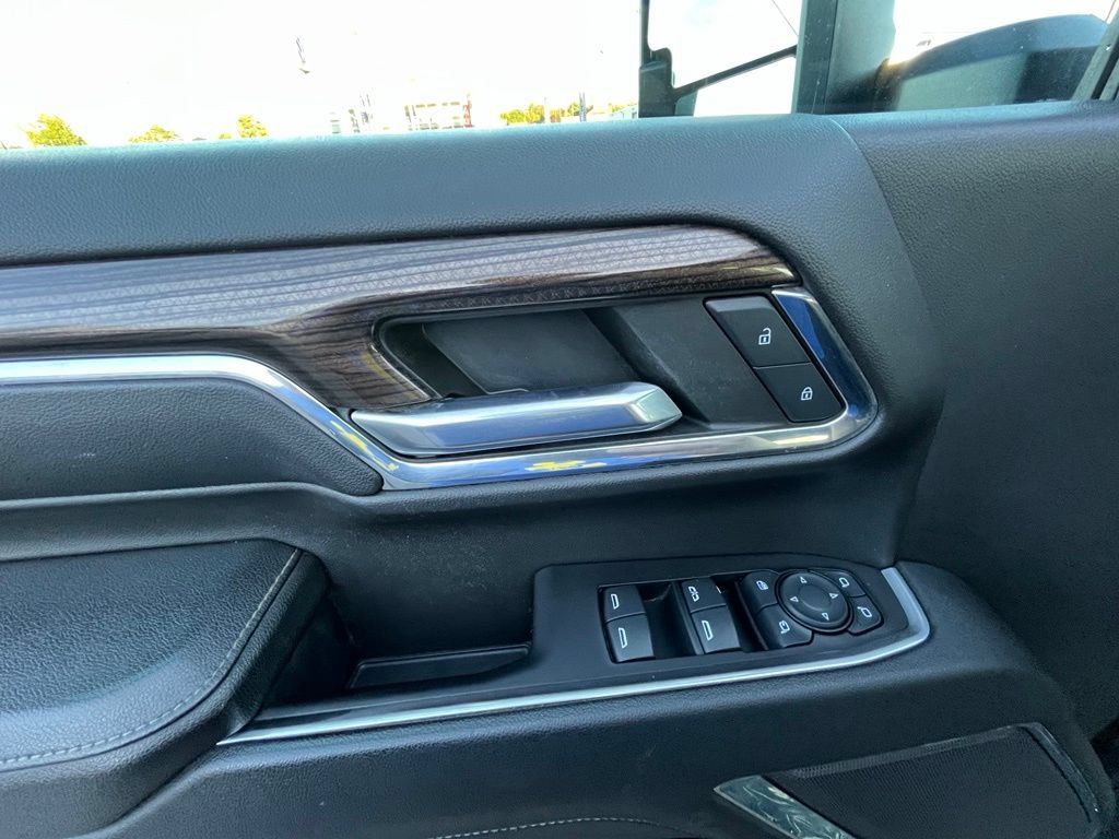 Used 2024 Chevrolet Silverado 3500 LT w/ Convenience Package AWD/4WD image 26