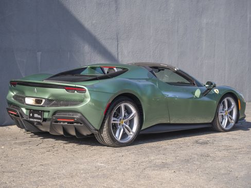 Used 2024 Ferrari 296 GTS RWD image 6