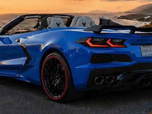 Used 2024 Chevrolet Corvette Stingray Preferred Conv w/ Z51 Performance Package RWD image 8