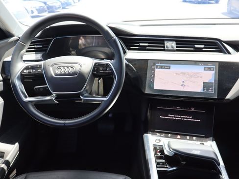 Used 2021 Audi e-tron Premium Plus w/ Premium Plus Package AWD/4WD image 15