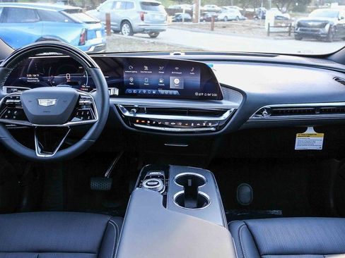 New 2026 Cadillac Lyriq Luxury image 13