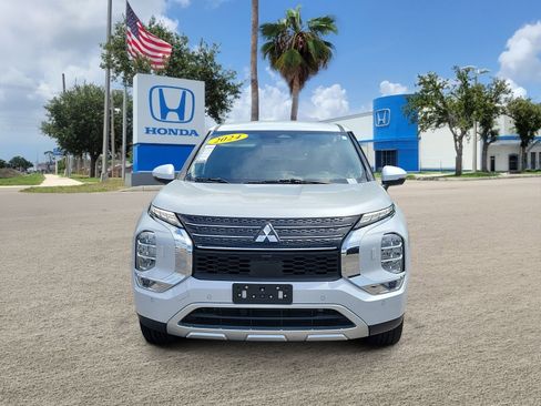 Used 2024 Mitsubishi Outlander SE AWD/4WD image 2