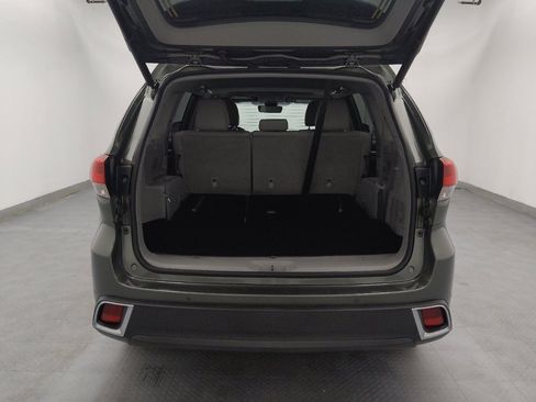 Used 2019 Toyota Highlander Limited image 29