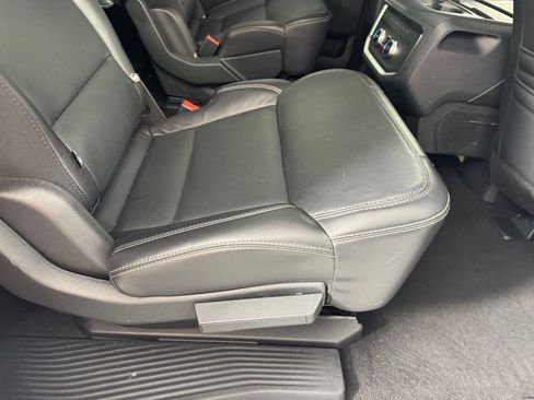 Used 2025 Ford Expedition Max Platinum AWD/4WD image 38