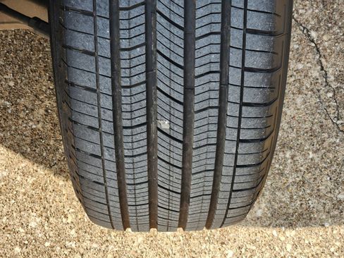 Used 2024 Jeep Grand Cherokee L Altitude image 21