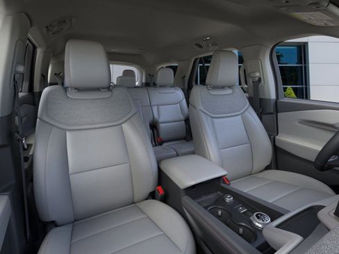 New 2026 Ford Explorer Active image 10