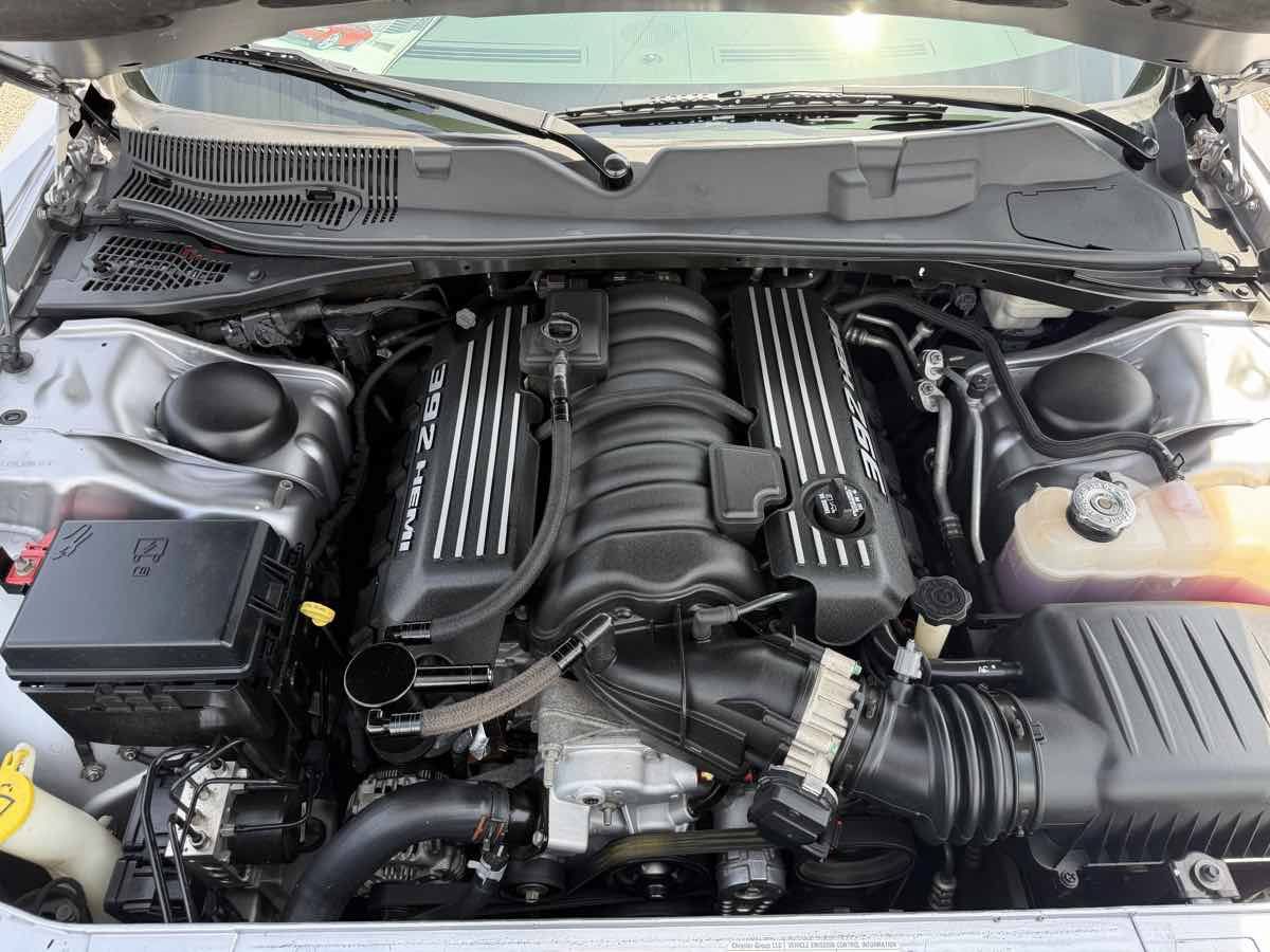 Used 2013 Dodge Challenger SRT8 w/ Harman Kardon Audio Group RWD image 8