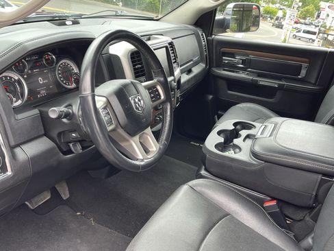 Used 2017 RAM 1500 Laramie w/ Convenience Group AWD/4WD image 12