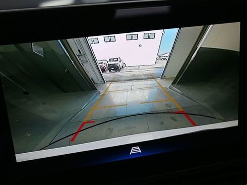 New 2026 Chevrolet Trax RS w/ Sunroof Package image 32