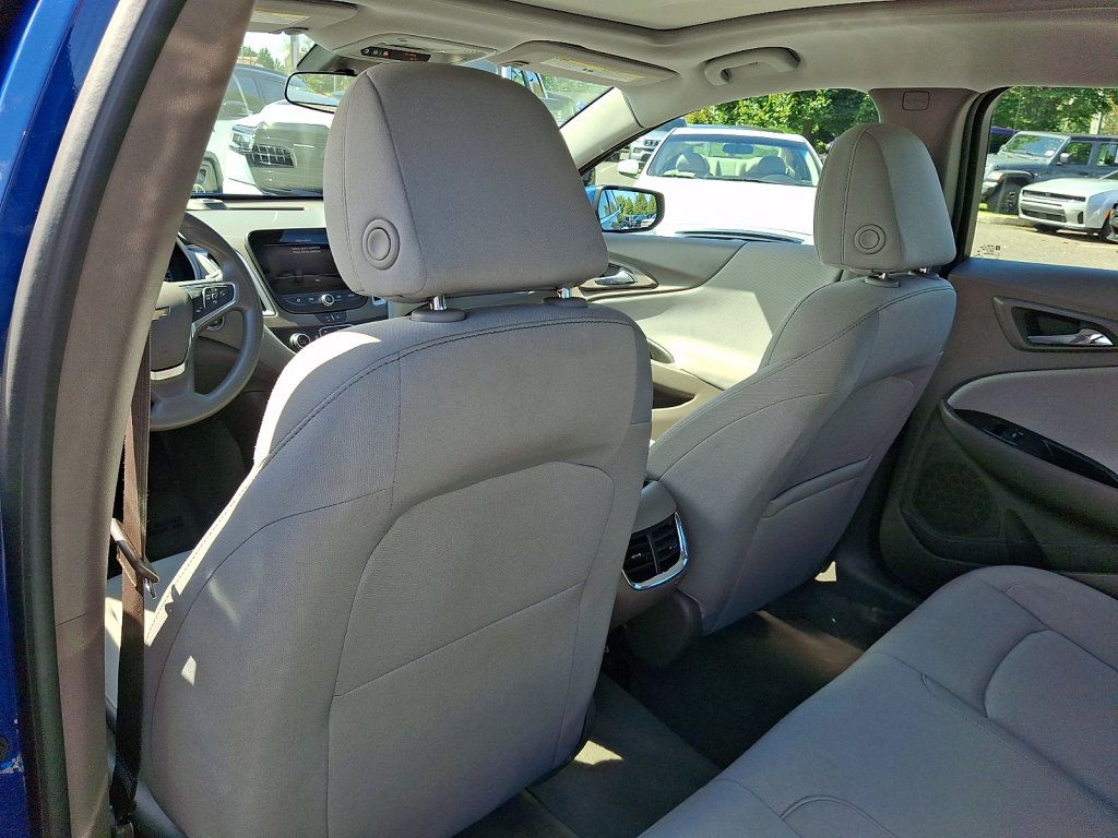 Used 2023 Chevrolet Malibu LT FWD image 21