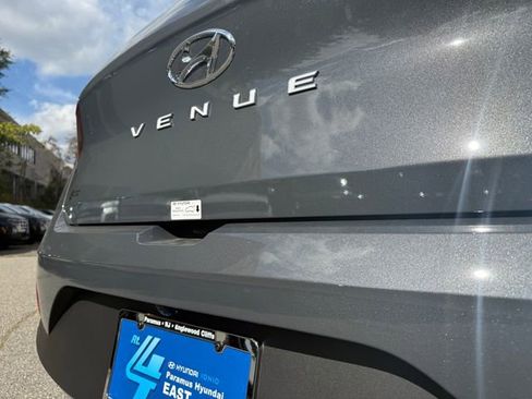 New 2026 Hyundai Venue SEL image 7