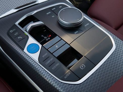 New 2026 BMW i4 eDrive40 w/ Premium Package RWD image 9