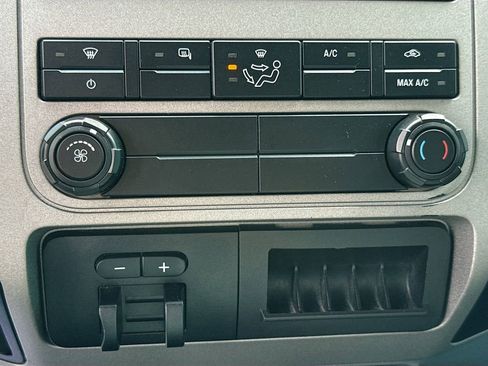 Used 2016 Ford F250 XLT w/ XLT Value Package image 14