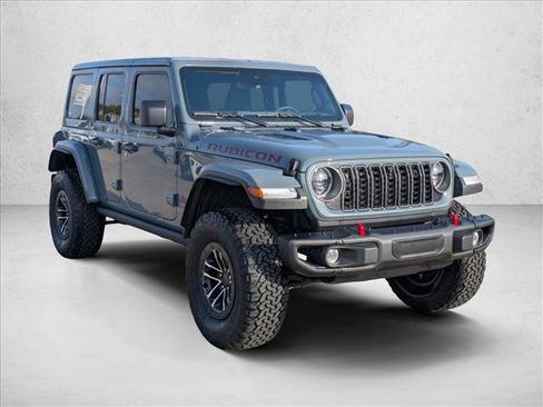 Used 2025 Jeep Wrangler Unlimited Rubicon image 3