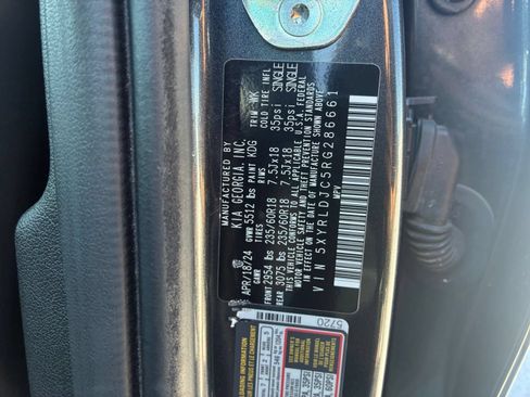 Used 2024 Kia Sorento S AWD/4WD image 32