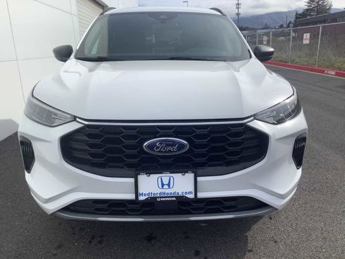 Used 2023 Ford Escape ST-Line image 9