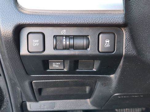 Used 2016 Subaru Crosstrek 2.0i Premium image 24