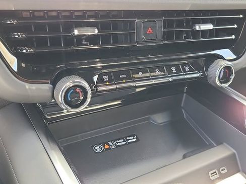 New 2026 Chevrolet Tahoe LT image 28