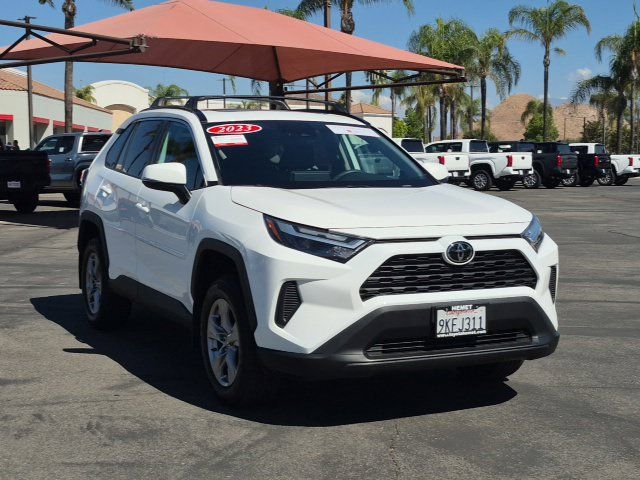 Used 2023 Toyota RAV4 XLE w/ Convenience Package FWD image 3