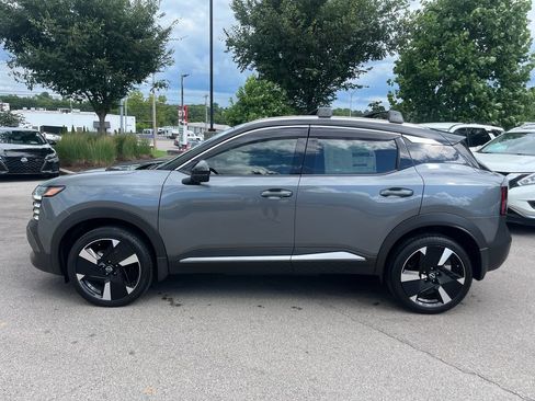 Used 2026 Nissan Kicks SR FWD image 4