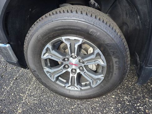 Used 2023 GMC Sierra 1500 SLT w/ SLT Convenience Package image 45