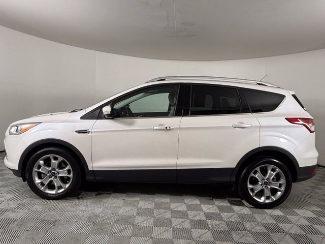 Used 2015 Ford Escape Titanium FWD image 3