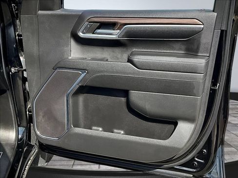 Used 2023 Chevrolet Silverado 1500 LT AWD/4WD image 29
