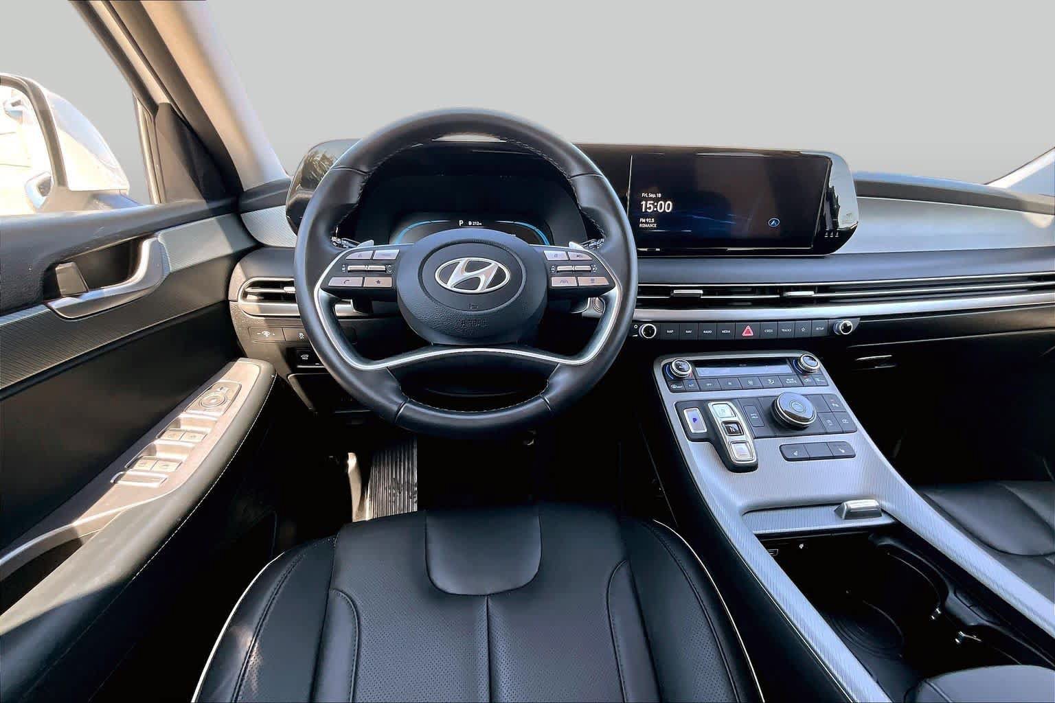 Used 2025 Hyundai Palisade SEL FWD image 6