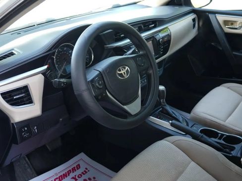 Used 2014 Toyota Corolla LE FWD image 8