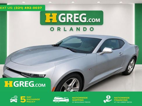 Used 2017 Chevrolet Camaro LT RWD image 1