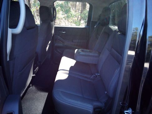 Certified 2022 Nissan Frontier SV image 26