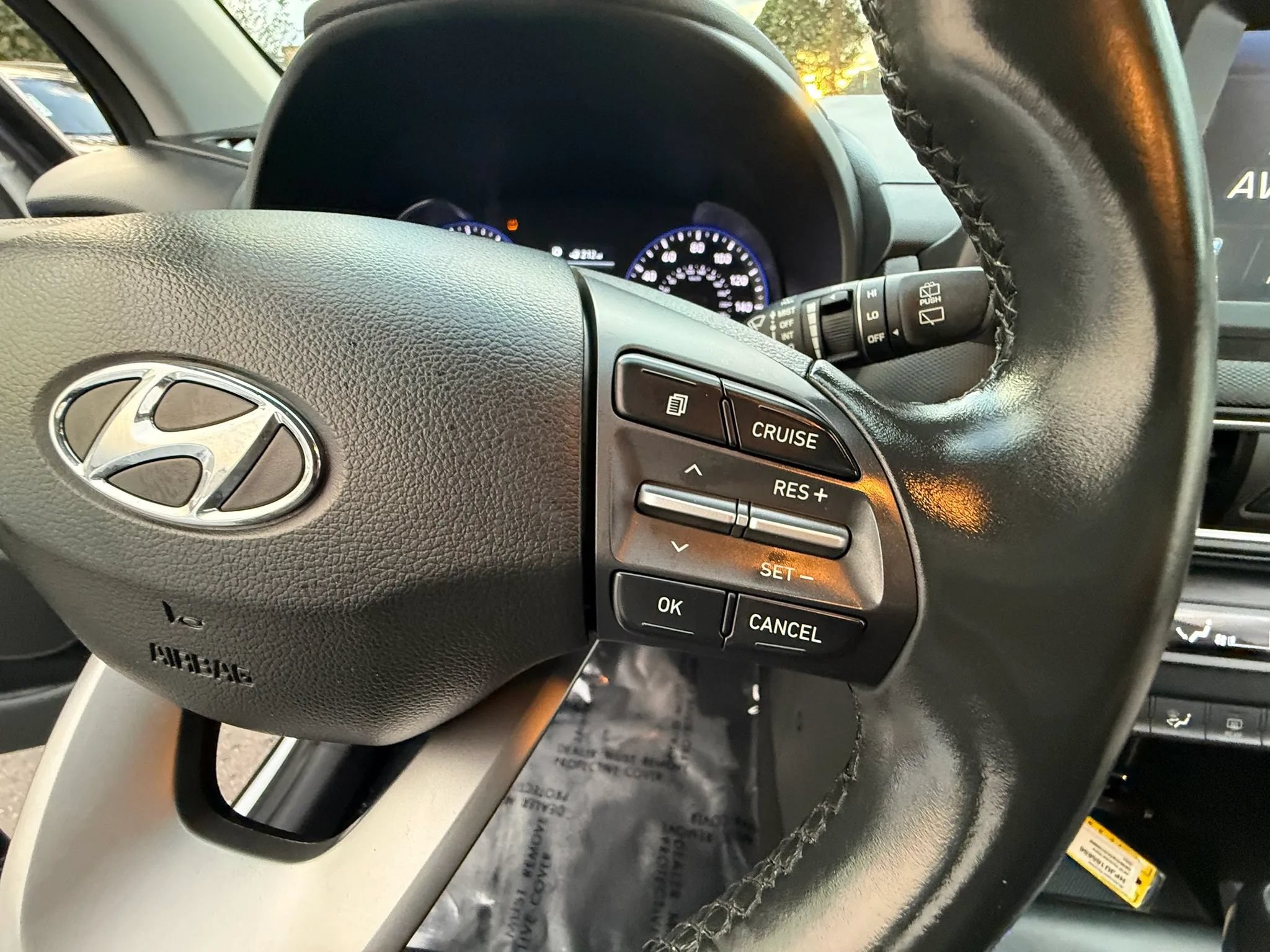 Used 2018 Hyundai Kona Limited AWD/4WD image 27