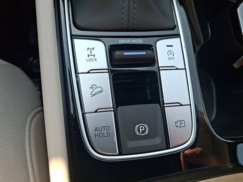 Certified 2025 Hyundai Tucson SE image 25