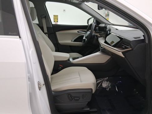 New 2025 Audi Q5 Premium image 31