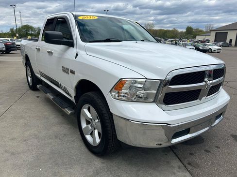 Used 2015 RAM 1500 Classic SLT AWD/4WD image 3