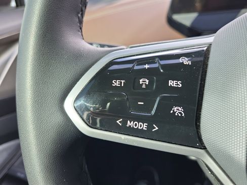 Used 2023 Volkswagen ID.4 Pro image 28