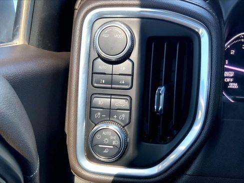 Used 2021 GMC Sierra 1500 SLT image 35