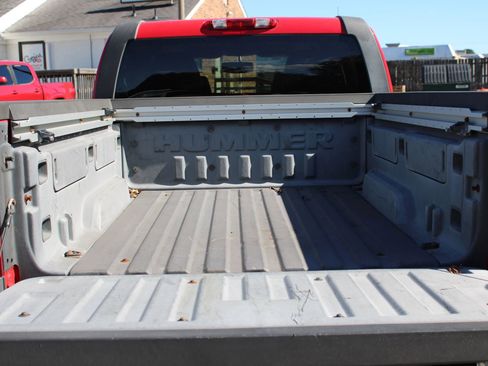 Used 2009 HUMMER H3T Luxury image 22